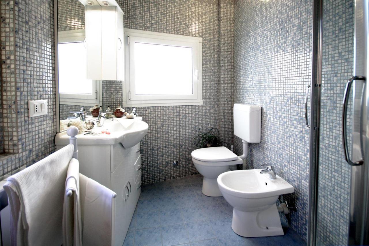 Villa Chiara Marina Trilocale インペリア エクステリア 写真